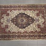 680 1439 ORIENTAL RUG